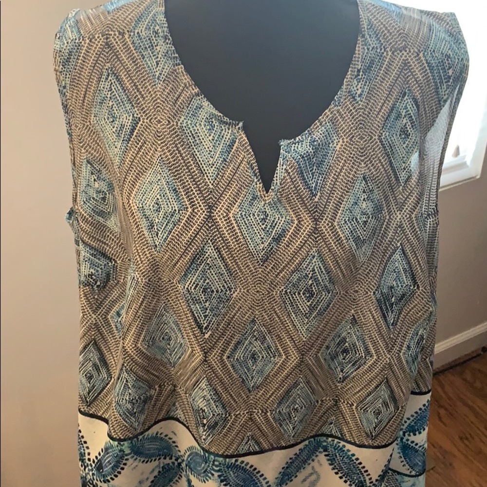 Blouse - Picture 9 of 10